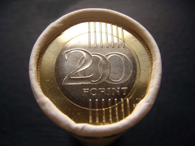 2011-es 200 forintos rolni - (2011 200 forintos rolni)