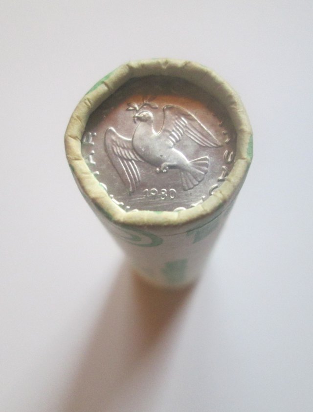 1980-as 10 fillres rolni - (1980 10 fillr rolni)