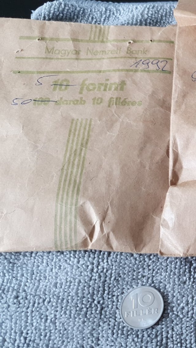 1992-es 10 fillres  paprtasak - (1992 10 fillres  paprzacsk)
